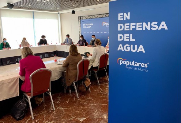 El agua del Trasvase y el 'caudal' de confrontación política que nunca cesa