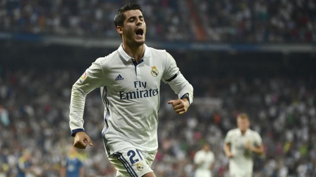 El Real Madrid conquista El Molinón en el descuento