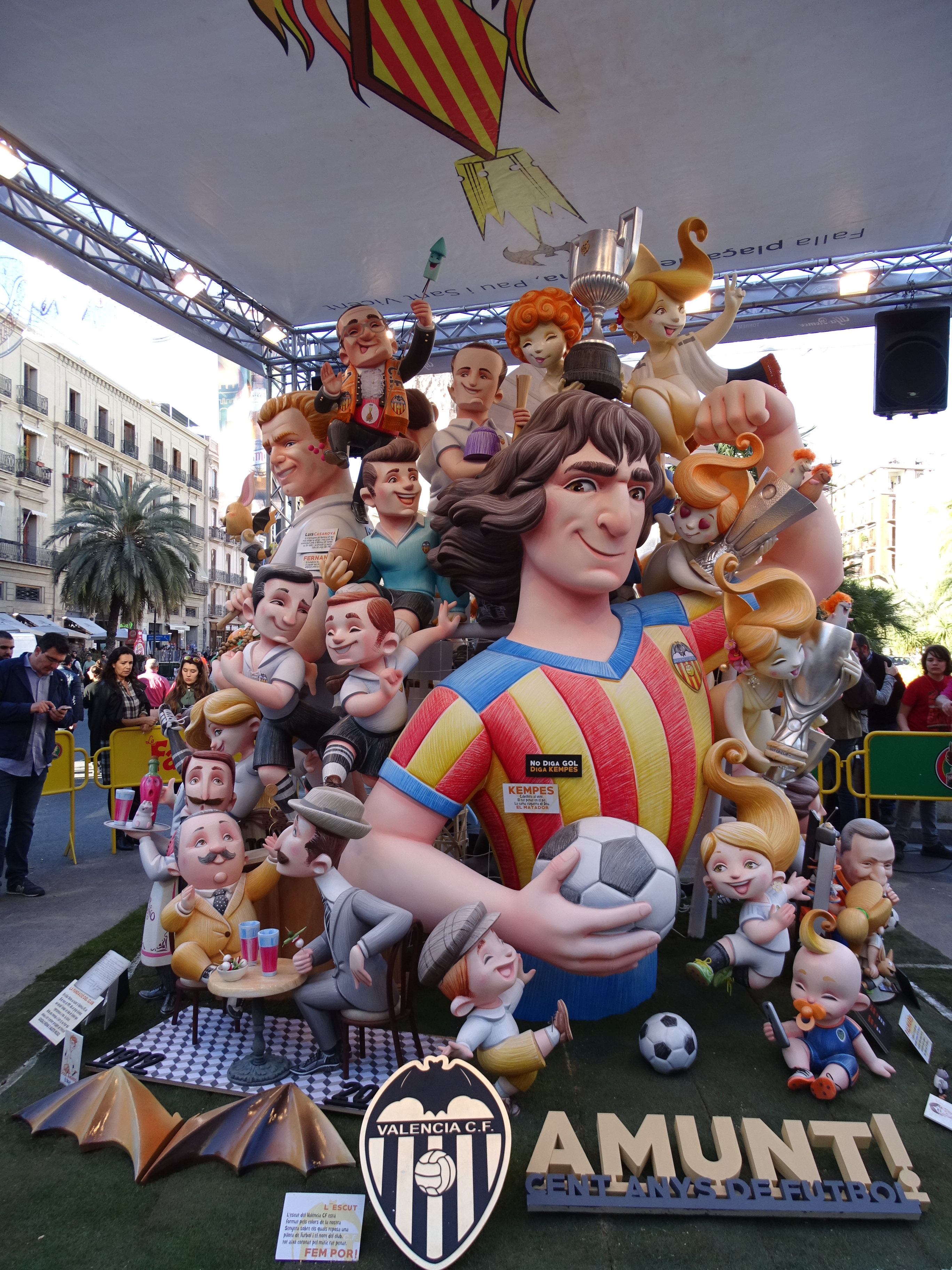 Fútbol, Fallas y viceversa
