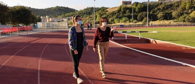 La Vall d'Uixó cambia de pavimento la pista de atletismo para adaptarlo a competiciones oficiales