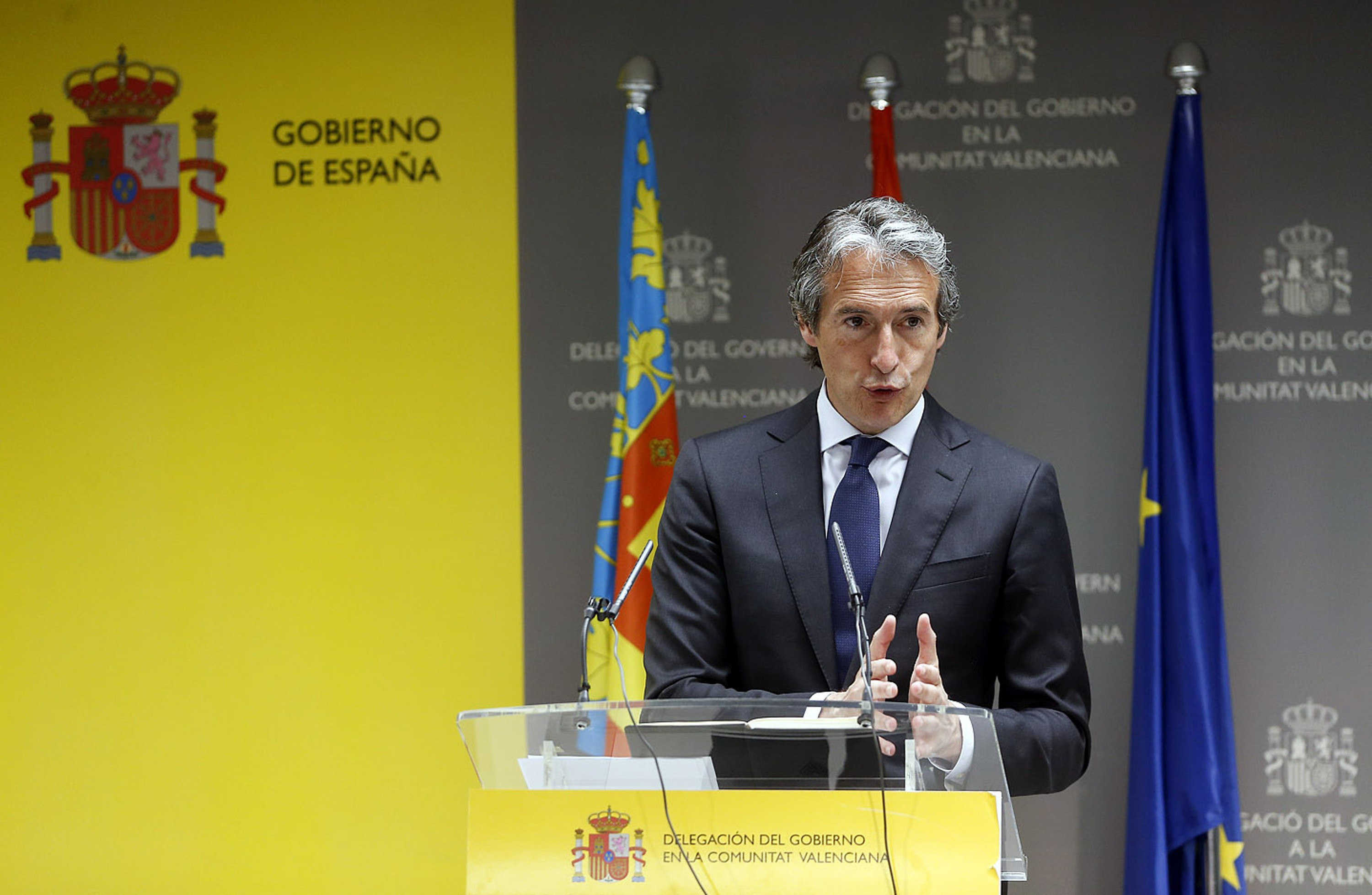 El ministro de Fomento, Íñigo de la Serna, esta semana en València. Foto: EFE/Kai Försterling - 