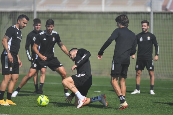 Carrión, entrenador del Cartagena, busca ante el Tenerife 