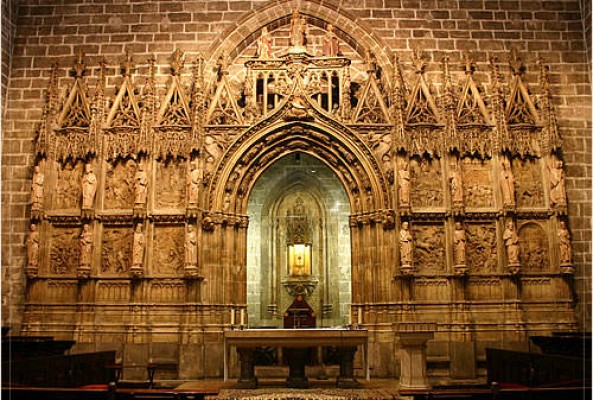 El Santo Cáliz de València se abre al mundo con el estreno del documental estadounidense 'Reinos de reliquia'