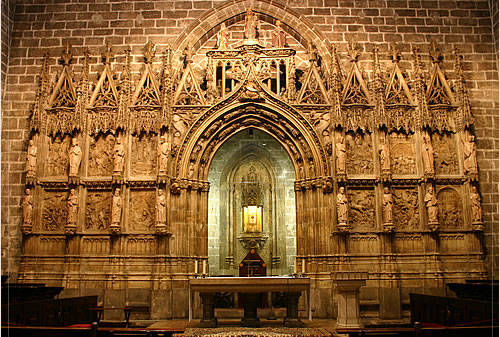 El Santo Cáliz de València se abre al mundo con el estreno del documental estadounidense 'Reinos de reliquia'