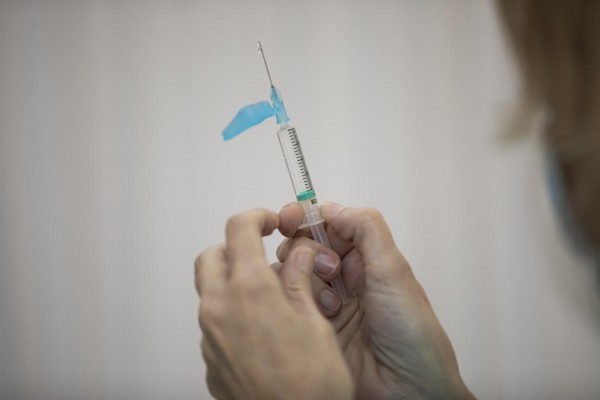 Las CCAA administran 11.885.085 dosis de las vacunas contra el coronavirus, el 87,4% de las recibidas