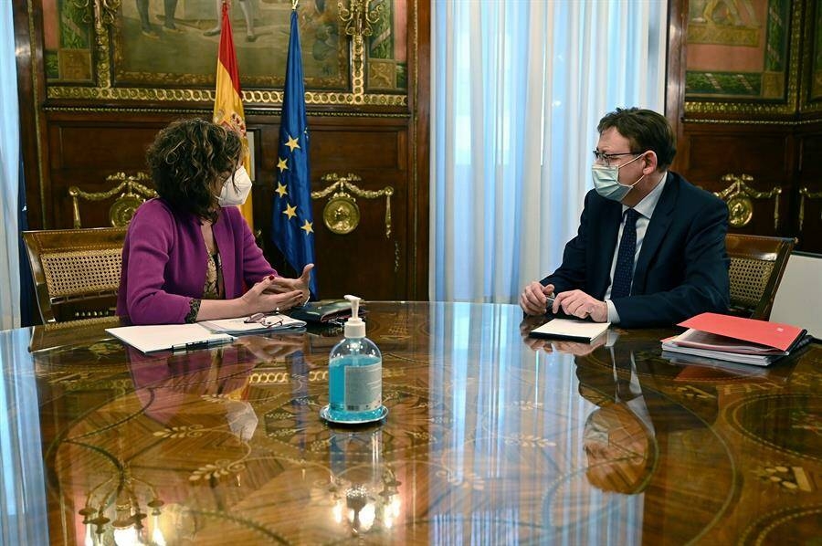 La Comunitat, cuarta CCAA en mayor presión fiscal y tiene economía sumergida del 24% del PIB
