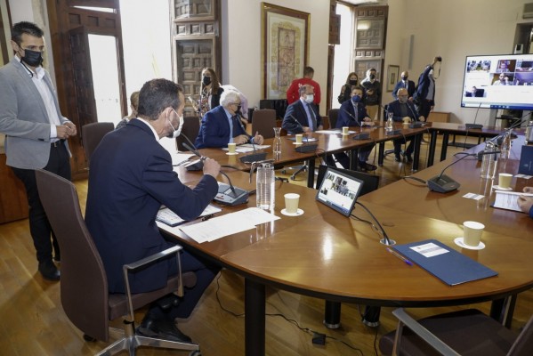 El calzado respira ante la puerta abierta por Calviño para que cada CCAA introduzca sus sectores afectados
