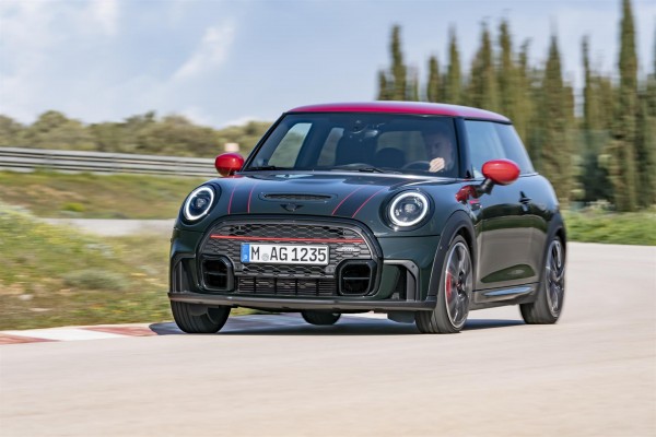 Mini actualiza su John Cooper Works, con nuevos detalles de diseño y más equipamiento de serie