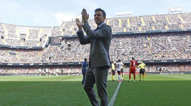 Mestalla homenajeó a Carlos Marchena