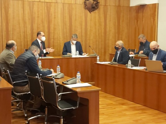 Orihuela trabaja en la creación de un parque empresarial que cuenta con el apoyo de la Consellería de Economía 