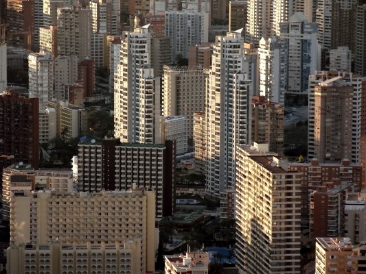 Aptur pide que vigilen el cumplimiento de los nuevos registros de apartamentos turísticos 