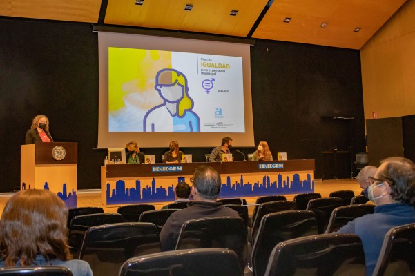 El Ayuntamiento de Benidorm presenta su Plan de Igualdad para el personal municipal

