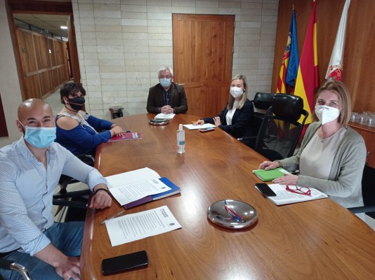 El bipartito de Alicante acelera la inversión de los 'ahorros' para llegar a fin de mandato con obras