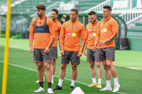 
El Elche regresa a los entrenamientos sin Carrillo pero con Piatti y Barragán