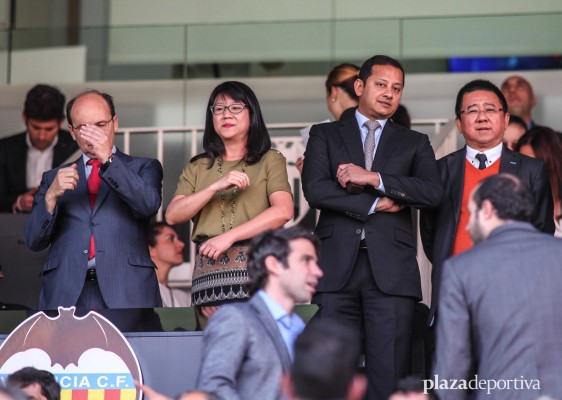 Layhoon se marcha a Singapur