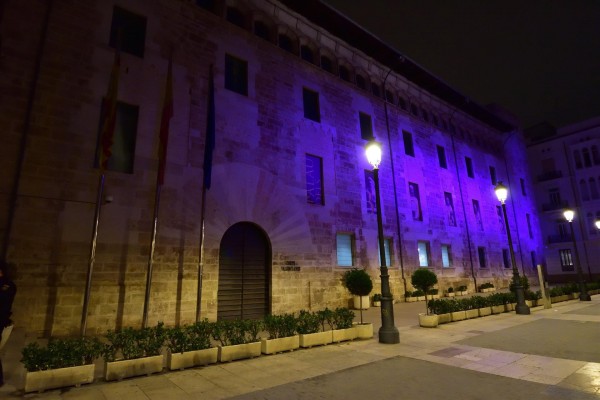 Fisabio y las Fiscalías contra los delitos de odio recibirán las distinciones del 25 d'Abril de Les Corts

