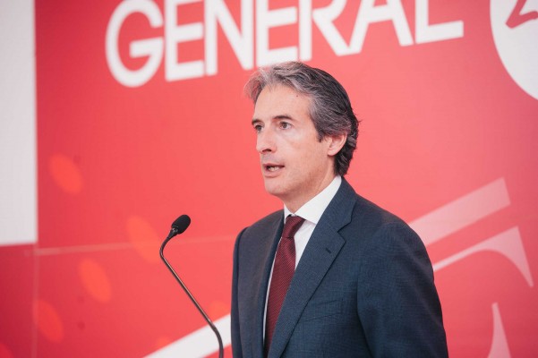 De la Serna anuncia la aprobación inmediata de un segundo decreto para liberalizar la estiba 