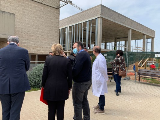 La ampliación de la UCI del hospital de la Plana triplicará el plazo previsto para las obras