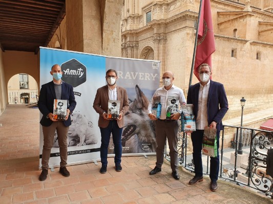 Una alianza para alimentar a las colonias felinas autorizadas en Lorca