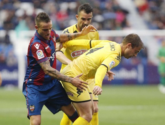 La falta de gol condena al Levante ante un disciplinado Reus