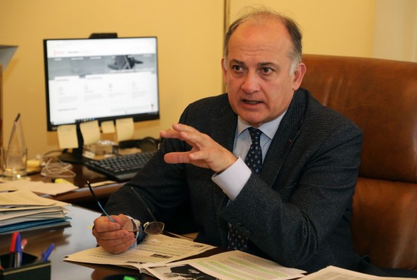La Generalitat pide la implicación de la UE para resolver el conflicto de los aranceles de EEUU al calzado