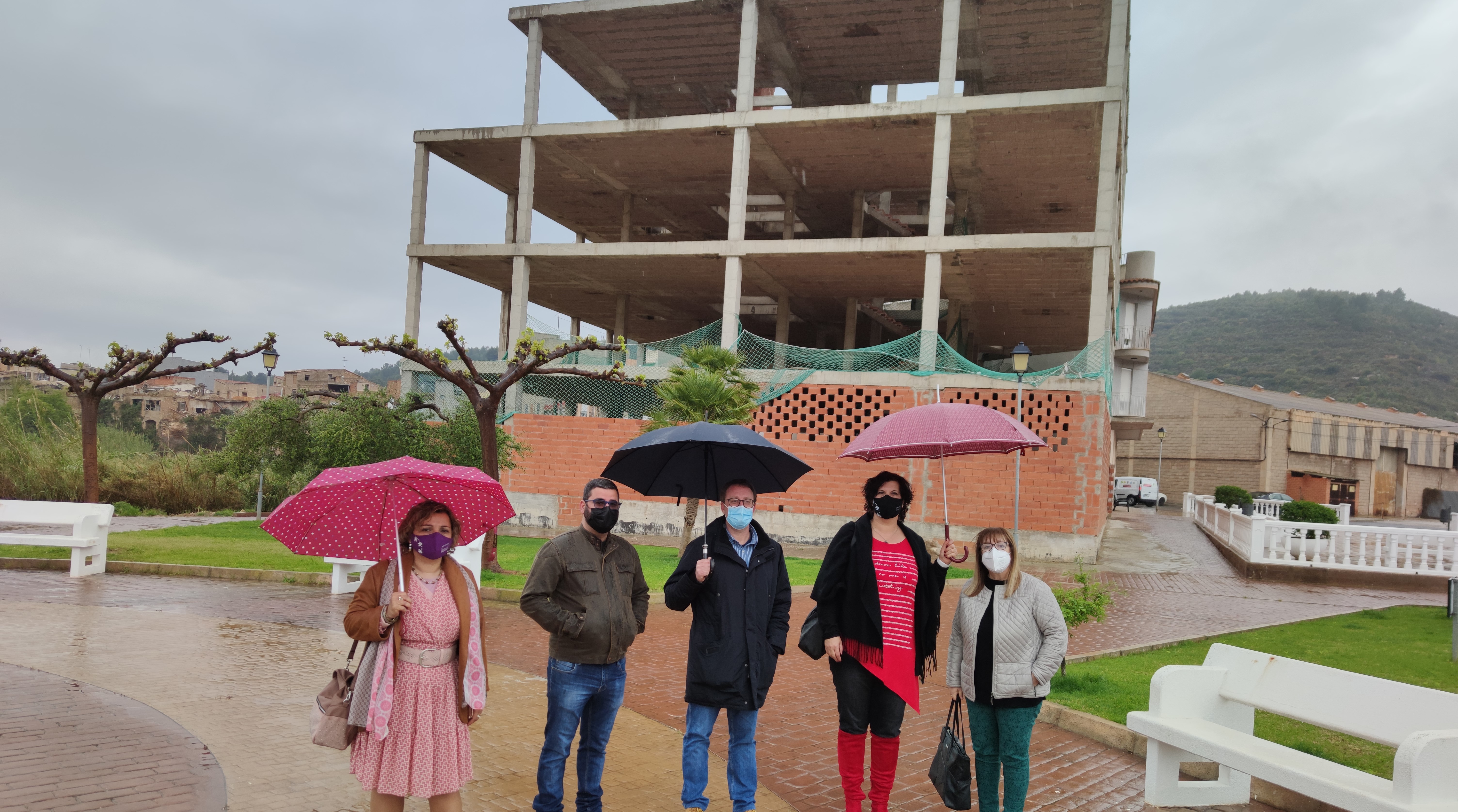 La Diputación mediará ante la Generalitat para finalizar la residencia de Ribesalbes