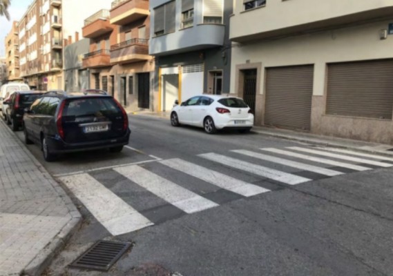 Almassora y el Consell firman el convenio para remodelar el entorno de Botànic con 180.000 euros