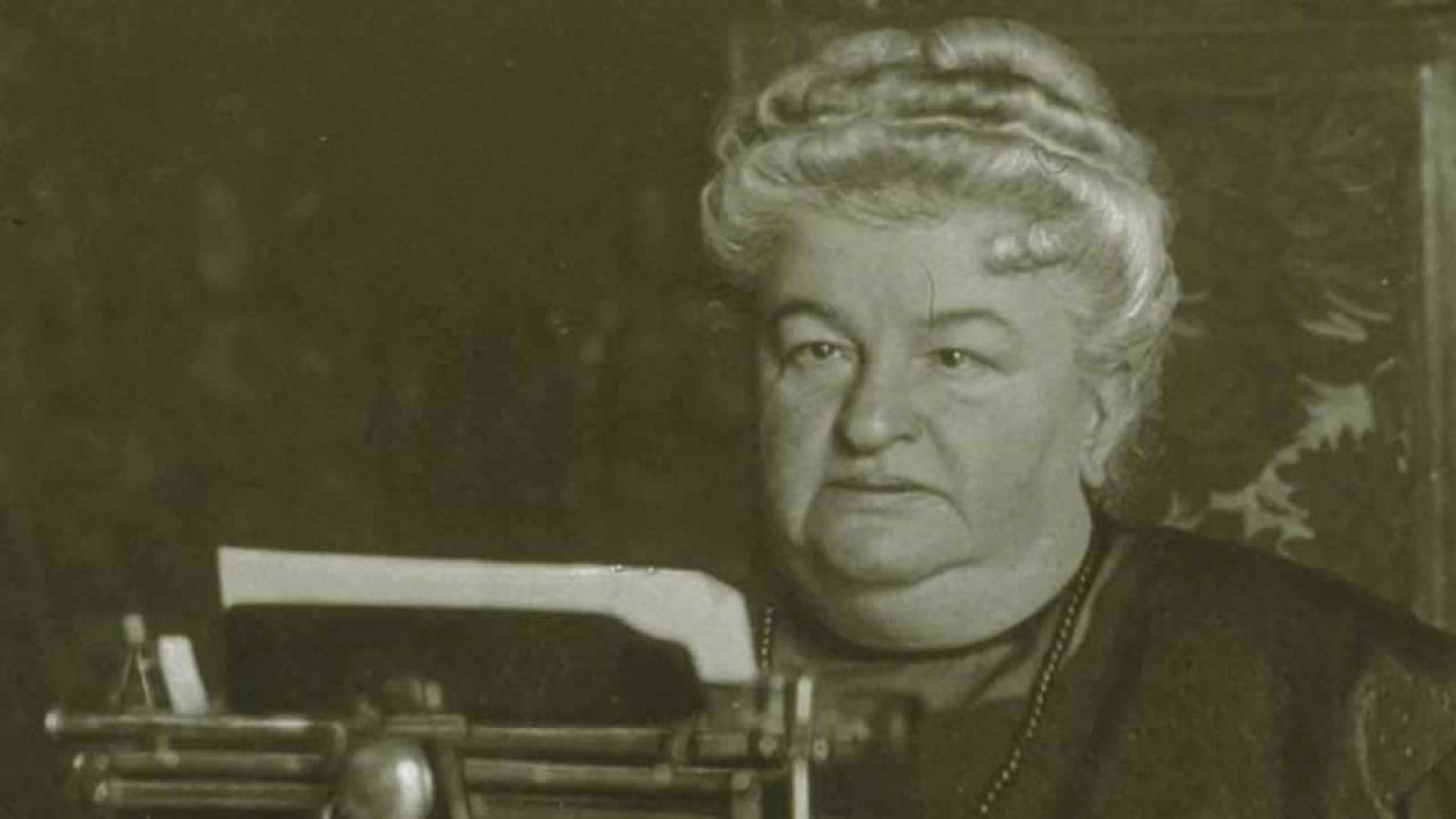 UNED València analiza el pasado y la vigencia de Emilia Pardo Bazán