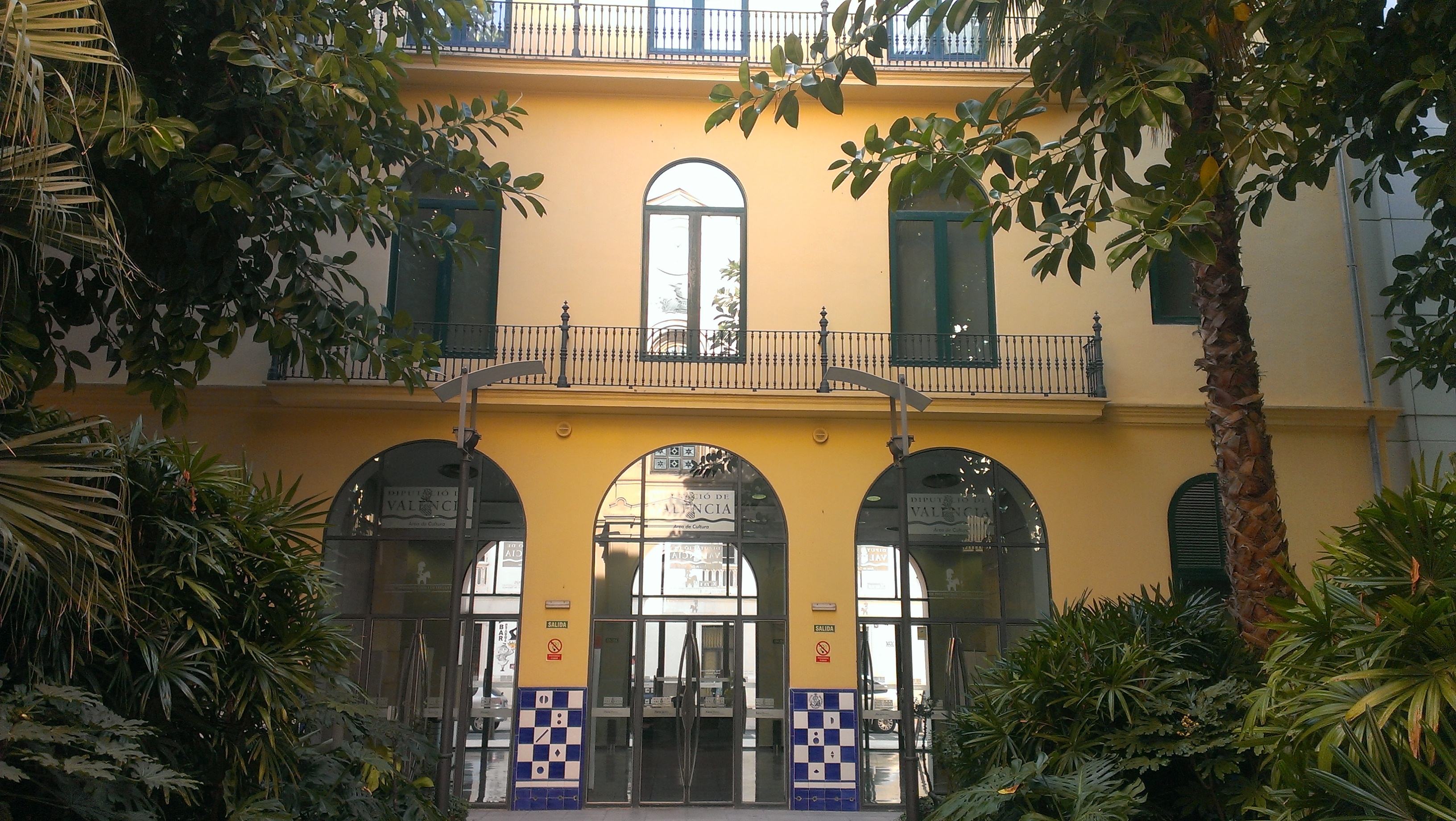 Tres finestres a la cultura llena la agenda de La Beneficència