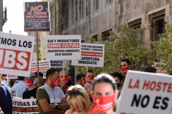 El ocio nocturno acampará ante la Generalitat para exigir 