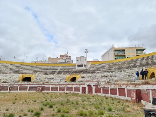 Elda inicia la renovación de la Plaza de Toros con la redacción de un estudio de patologías estructurales