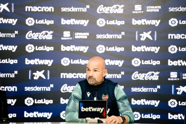 Paco López: 