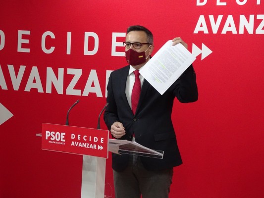 Conesa se defiende y denuncia una campaña del PP 