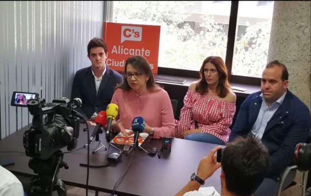C's reclama que se investigue las relaciones con los beneficiarios de los contratos de Comercio  