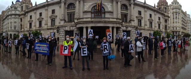 Más de 40 organizaciones y partidos protestan en València contra 