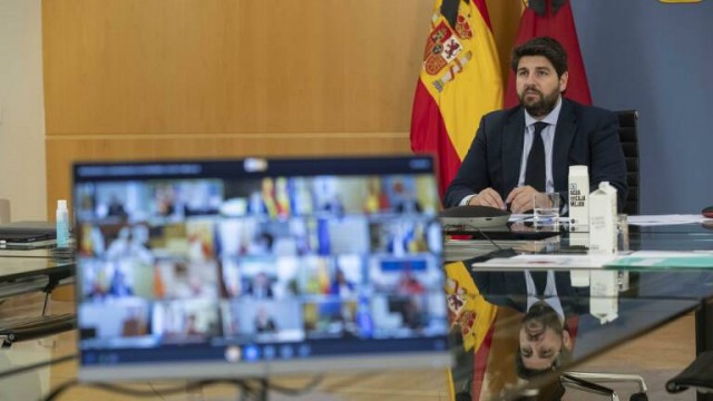 López Miras tacha de 