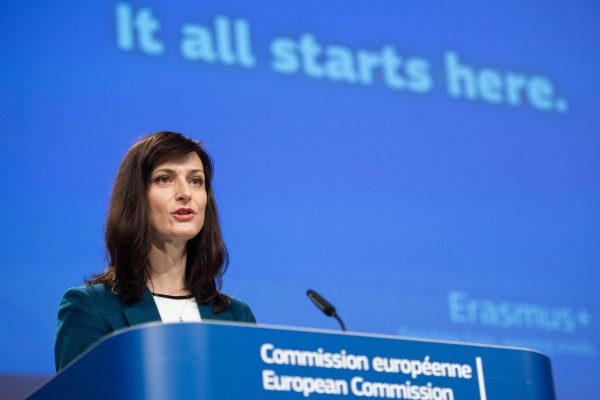 Bruselas moviliza 123 millones para investigar las variantes del coronavirus