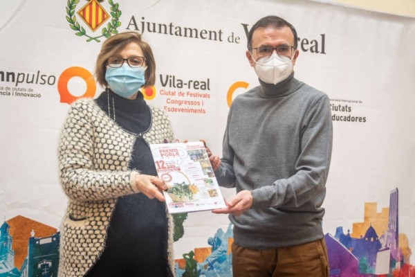 Docentes, comerciantes, Policía Local y La Plana recibirán finalmente sus 'Premis Poble' en mayo