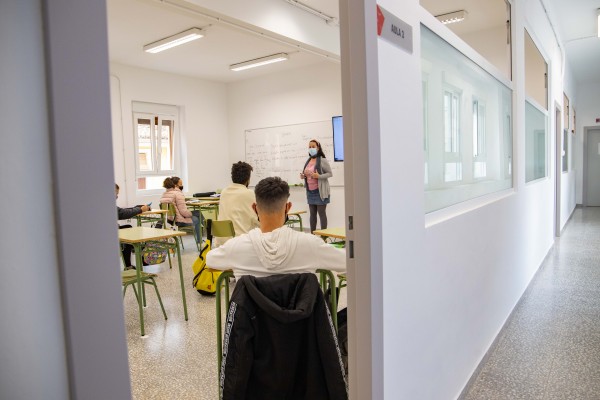 Cullera reforma la Escuela Permanente de Adultos con una dotación de 200.000 euros
