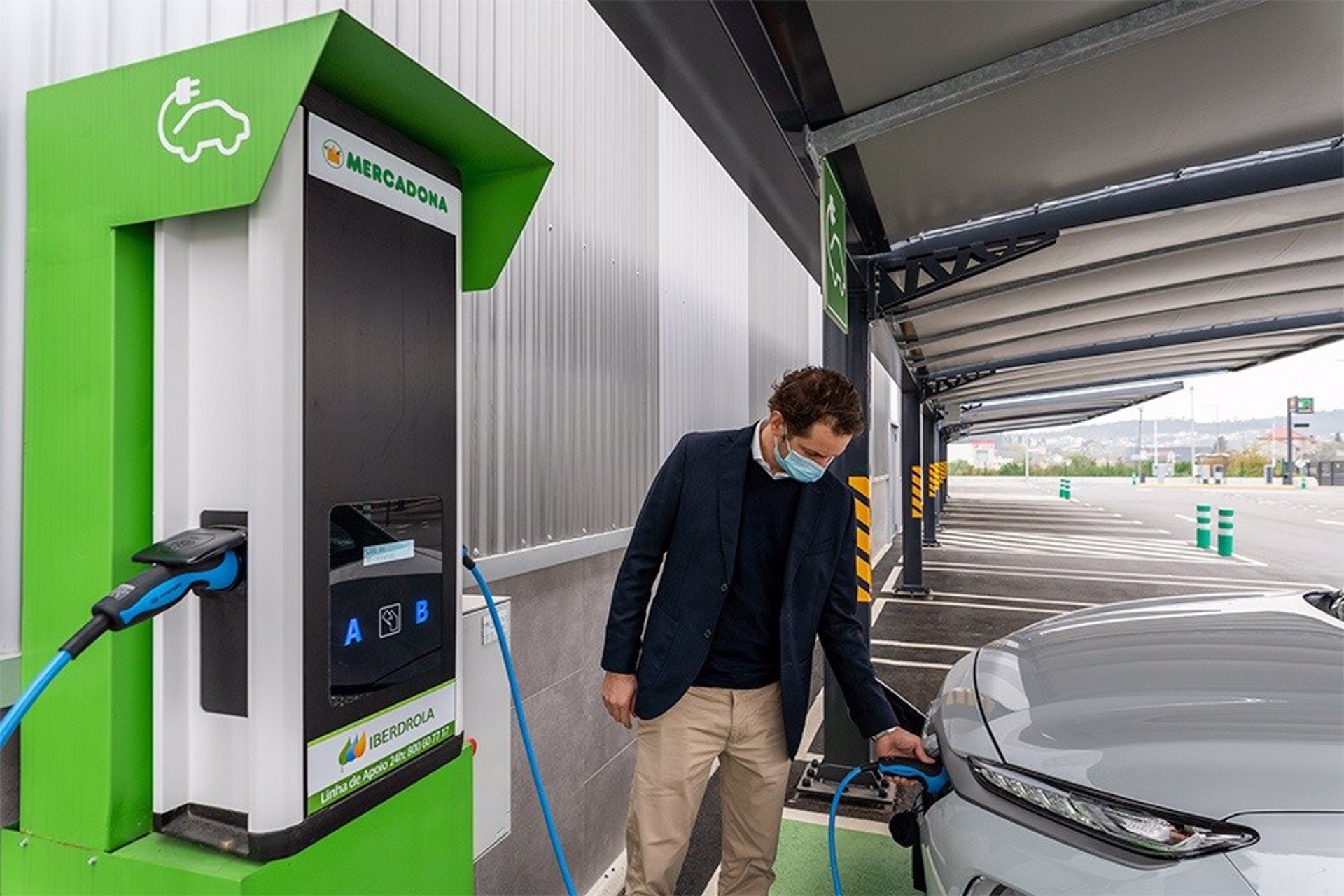 Iberdrola y Mercadona se alían para impulsar la movilidad eléctrica en Portugal con 40 puntos de recarga