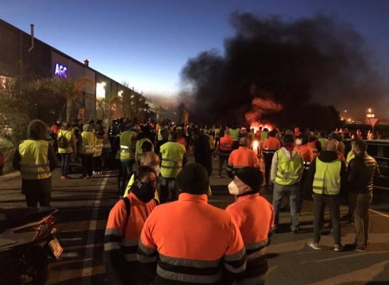Los trabajadores de Pilkington suspenden la huelga durante una semana más