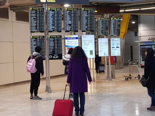 España prorroga hasta el 27 de abril la limitación de vuelos directos con Brasil y Sudáfrica