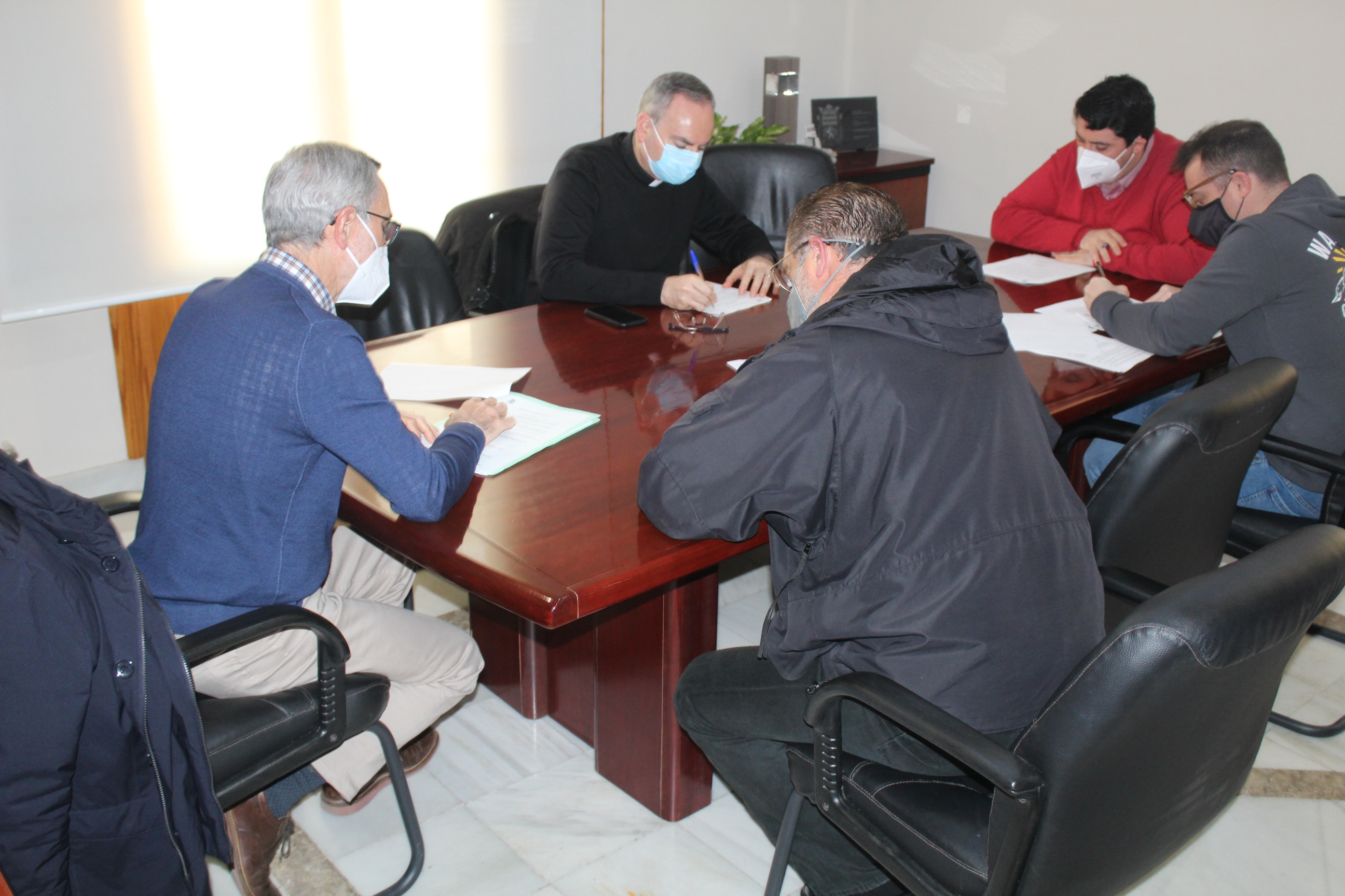 
Nules firma un convenio para restaurar el refugio de la Guerra Civil y darle un uso turístico