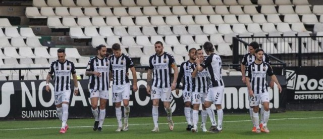 El Castellón suma cinco triunfos con Garrido en nueve partidos menos que Cano