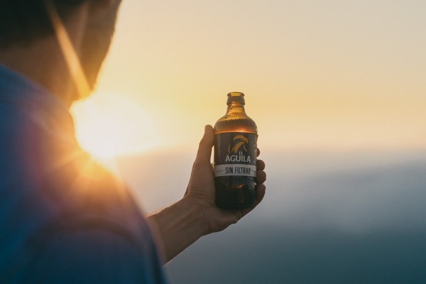 Cerveza El Águila lanza su primera campaña de comunicación: 'Saborea tu libertad' 