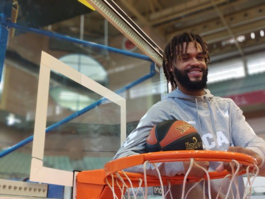 Un mate de Webb, del UCAM CB, entre las perlas de la jornada en la Liga Endesa