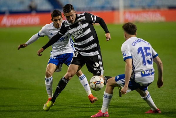 Álex Gallar estará otras tres semanas de baja en el Cartagena