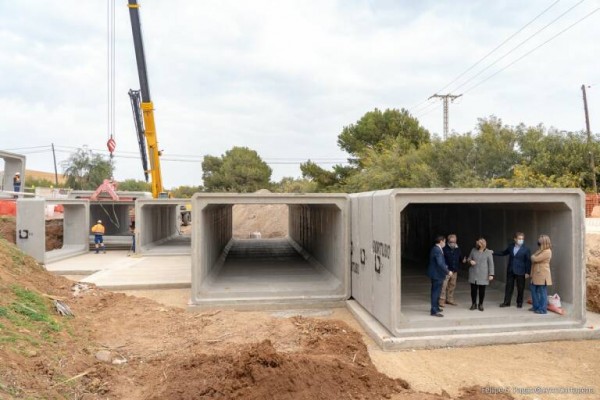 Una nueva manera de urbanizar de forma sostenible en la costa que absorba el agua de lluvia y el efecto de los temporales