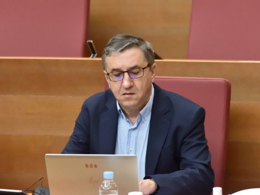 El PP denuncia que el requisito lingüístico es una 