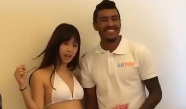 Una foto con una actriz pornográfica pone en apuros a Paulinho en China